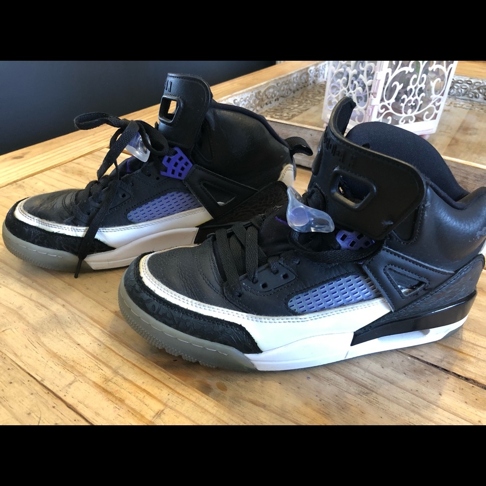 Jordan 3 retro still in good condition